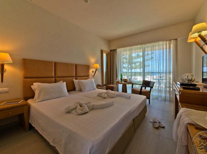 MINOS HOTEL