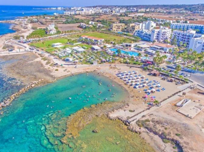 Marlita Beach Hotel Apartments