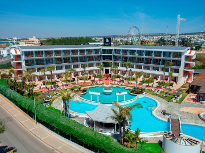 Hotel Faros
