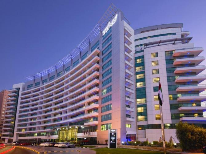 Time Oak Hotel & Suites