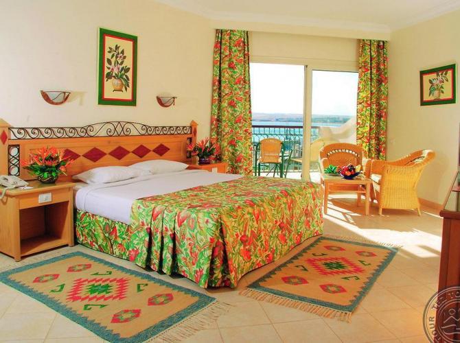 PYRAMISA SAHL HASHEESH BEACH RESORT