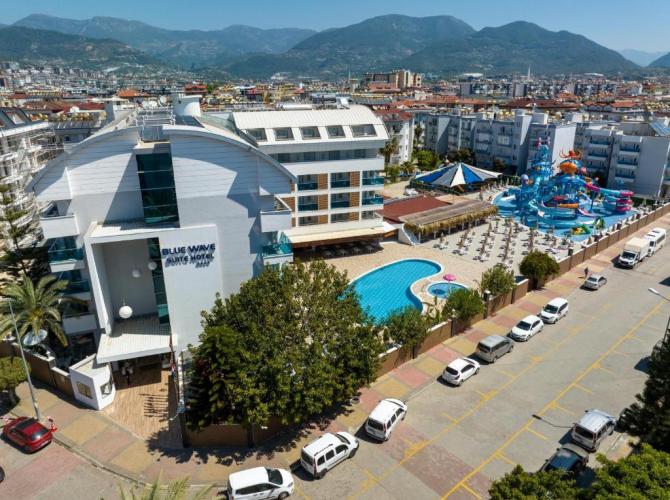 Hotel Blue Wave Suite