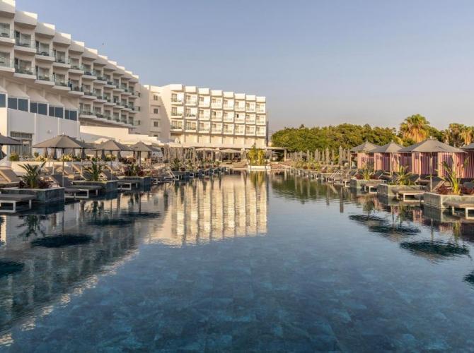 Cali Resort & Spa - Designed for Adults