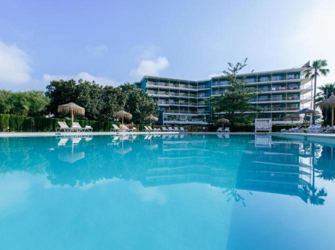 Hotel Almirante
