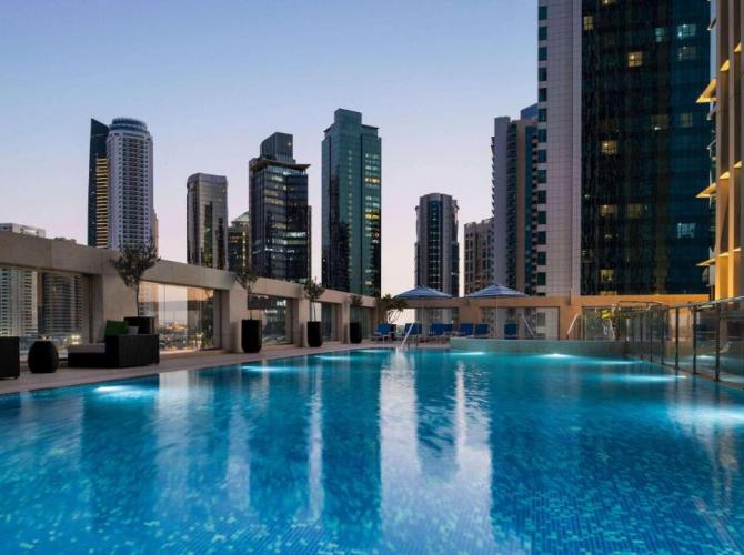 Hotel Wyndham Grand Doha West Bay Beach