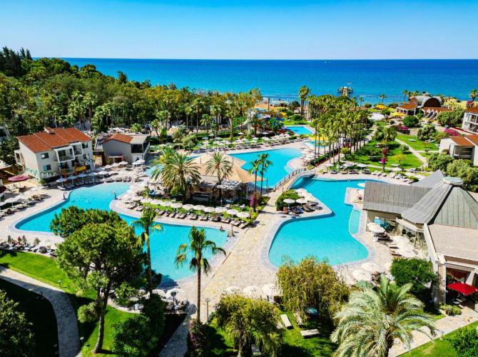 Hotel Arum Barut Collection