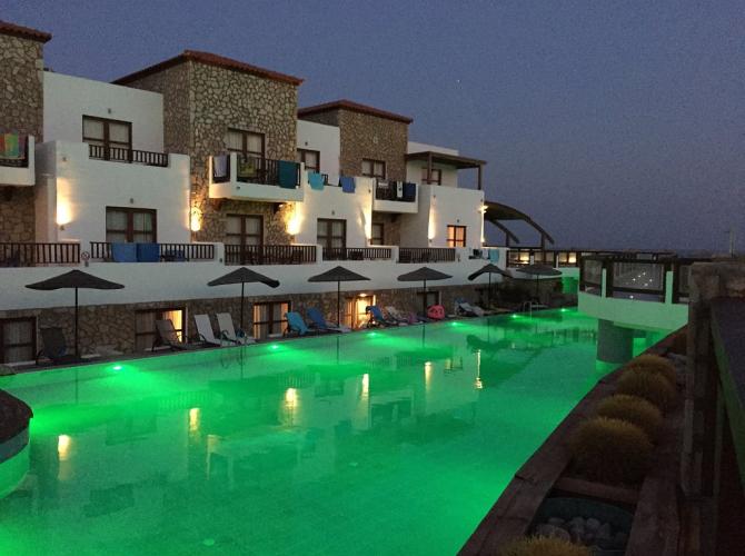 Costa Lindia Beach Resort
