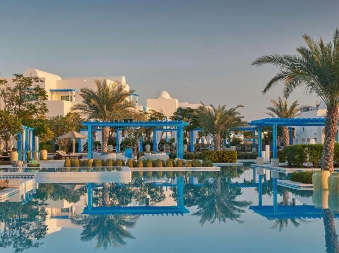 Hilton Salwa Beach Resort and Villas