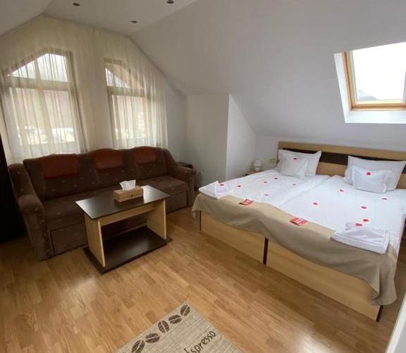 Flora Creek Deluxe Hotel Apartments
