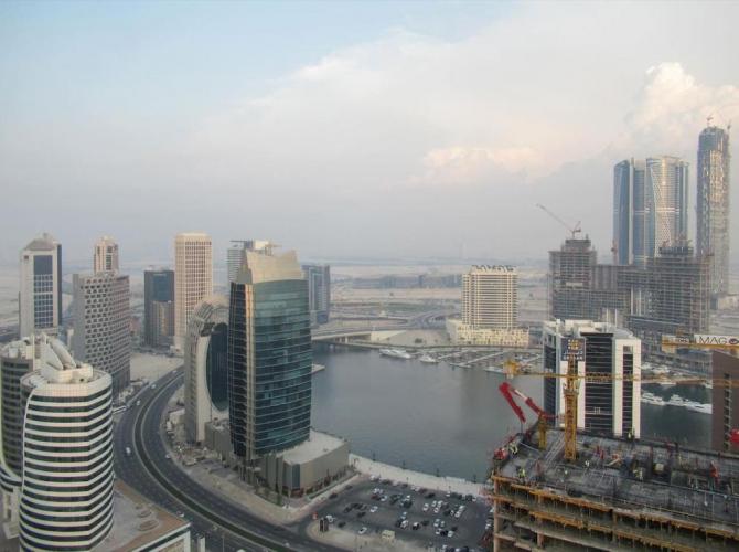 Frank Porter - Burj Al Noujoum