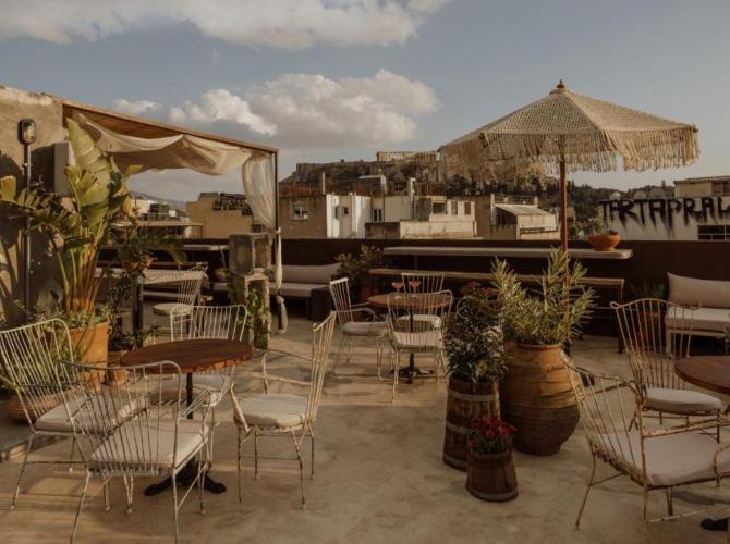 Mona Hotel