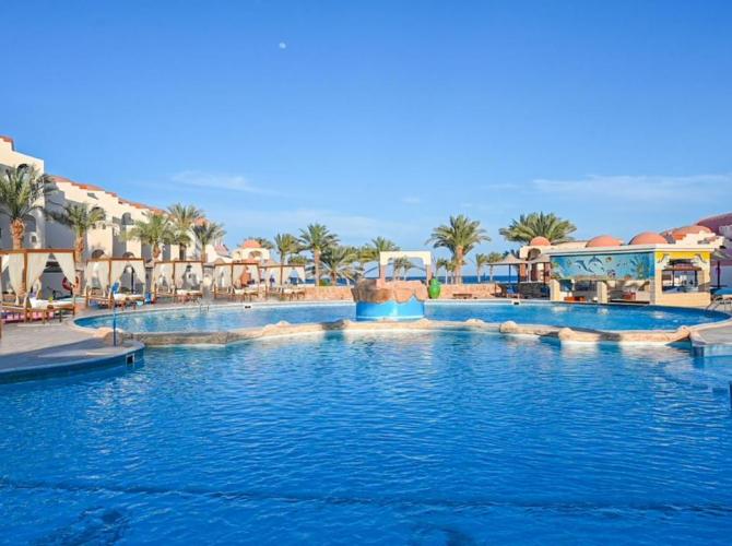 Protels Beach Club & Spa