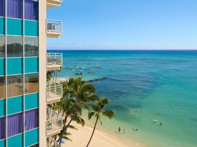 Kaimana Beach Hotel