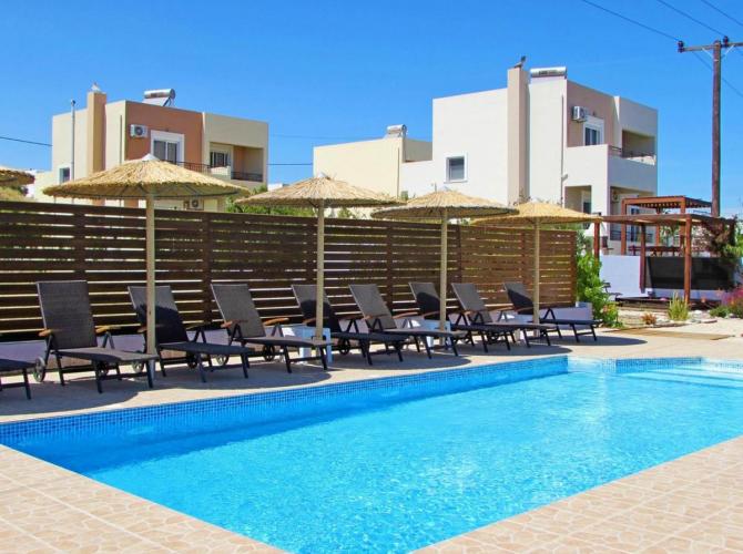 Gennadi Blue Hotel