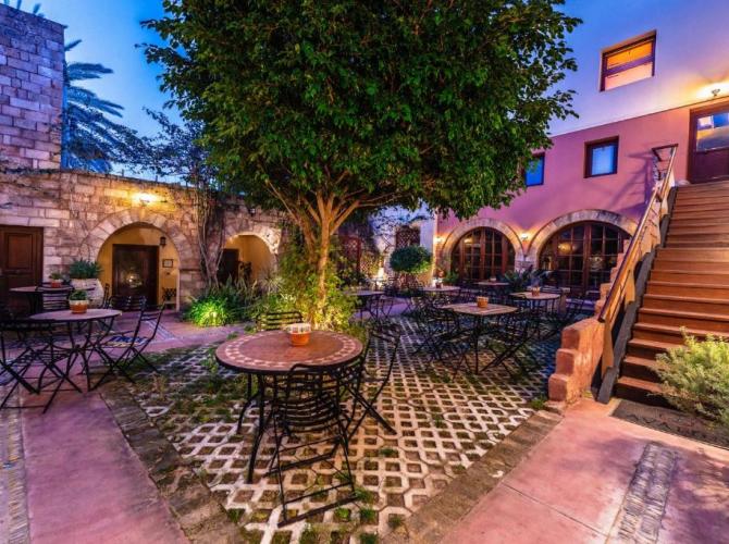 Avalon Boutique Hotel