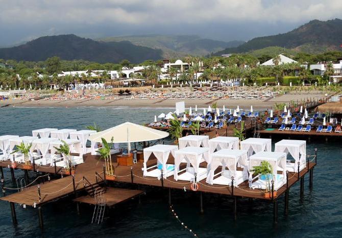 Emelda Sun Club