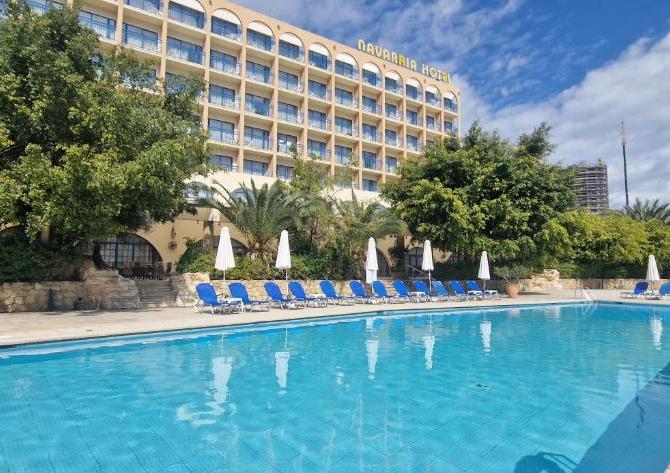 Navarria Hotel