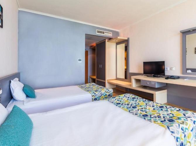 Hotel Marina Palace Affiliated by Melia (ex Sol Marina Palace)