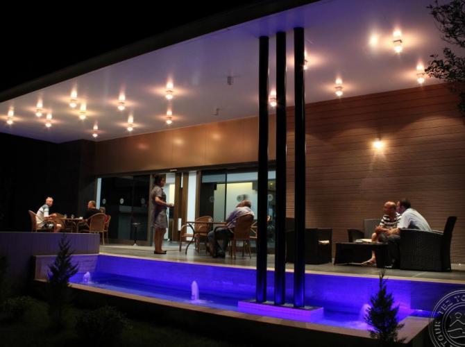 OMORFI GARDEN RESORT HOTEL