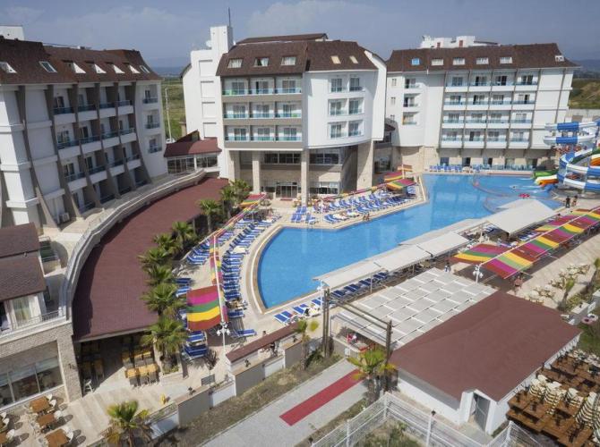 RAMADA RESORT BY WYNDHAM SIDE