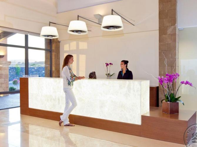 BOULEVARD HOTEL