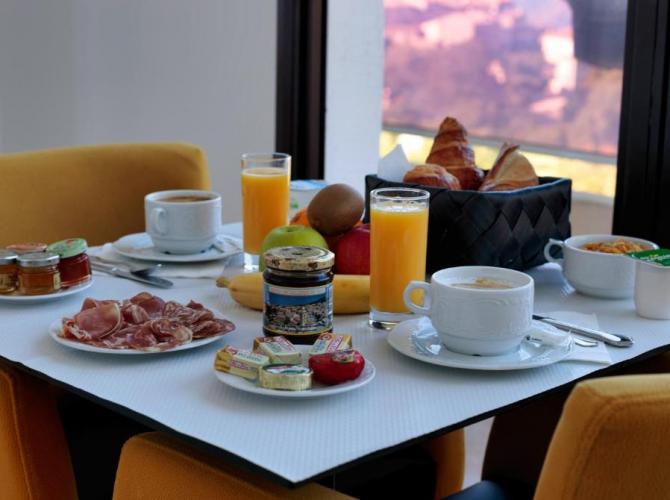 Hotel Mare E Monti