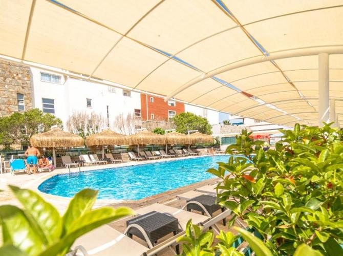 Tiana Beach Resort